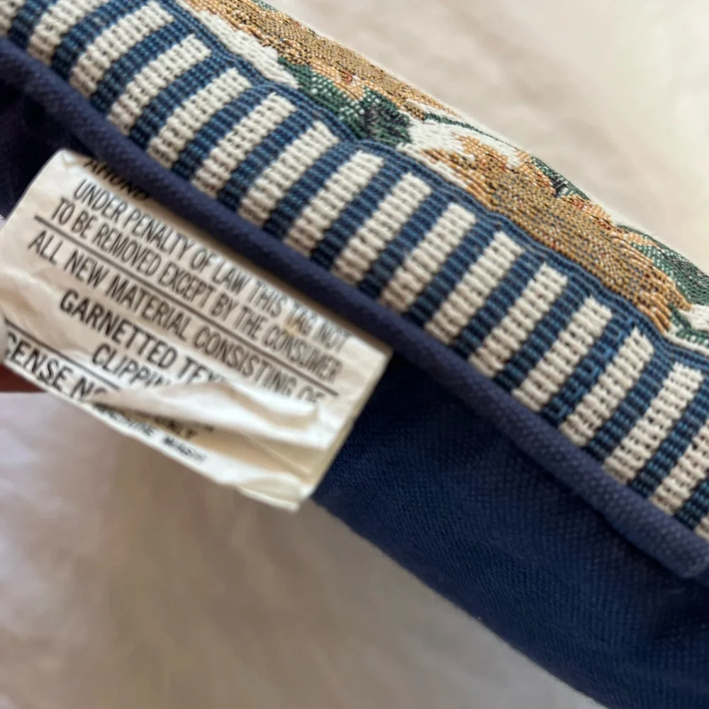 COTTAGE CORE NEEDLEPOINT STYLE CUSHION COASTAL GRANDMOTHER BOHO COUNTRY‎ EUC